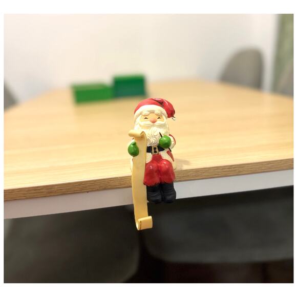 Hallmark CHRISTMAS Santa Claus Stocking Hanger VINTAGE - Picture 4 of 6